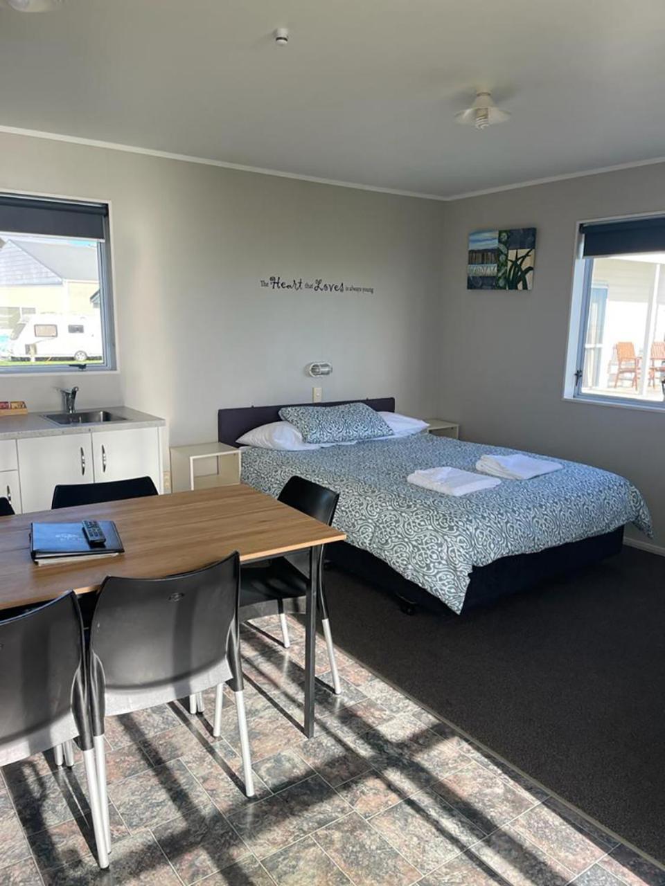 Belt Road Seaside Holiday Park New Plymouth Exterior foto